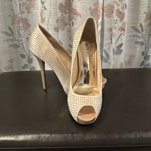 Jennifer Lopez open toed heels 6.5 never worn